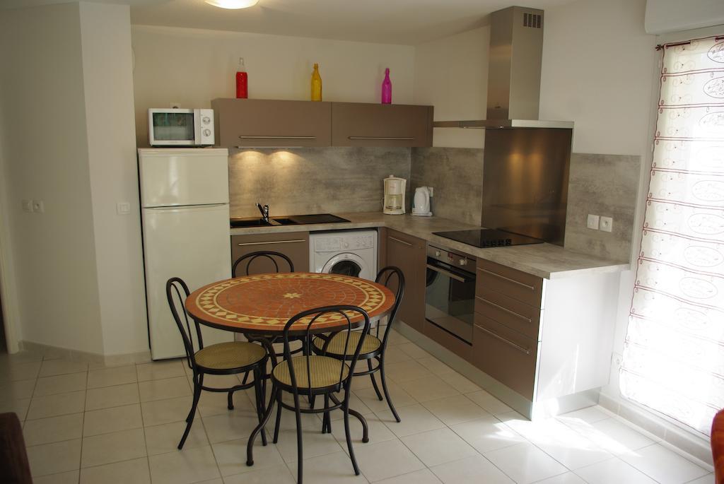 Amandrey-De-Provence Apartman Saint-Rémy-de-Provence Szoba fotó